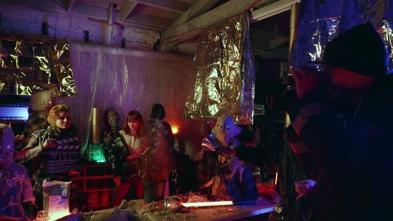 Vick & Tarstar's Scarecrow Factory movie backdrop