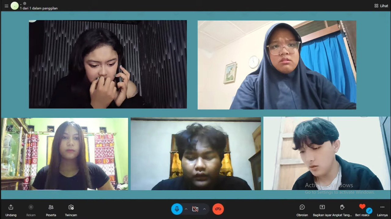 The Class: Online (2026) movie scene