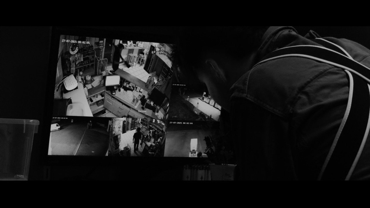 Traqués (2026) movie scene