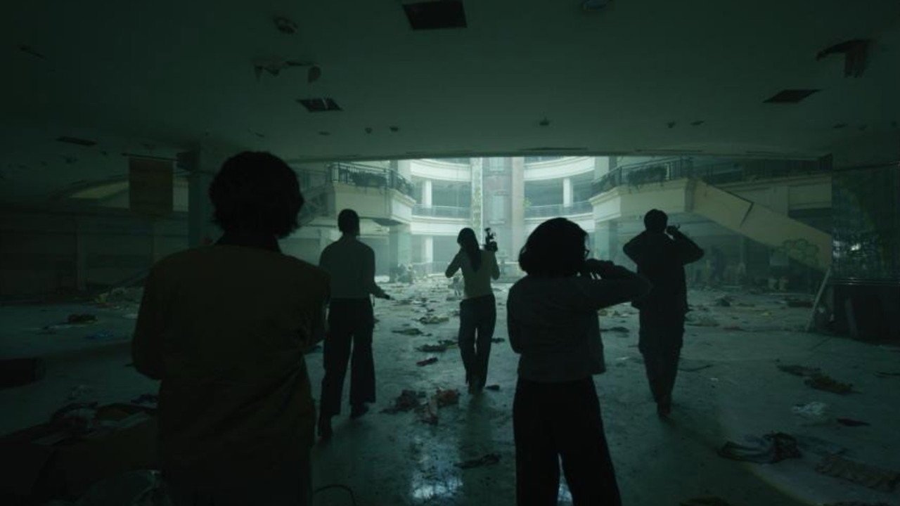 Memburu Pemangsa (2026) movie scene
