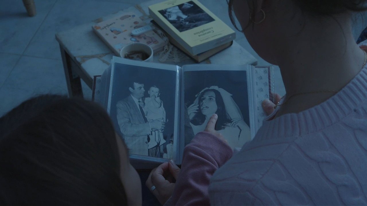 FAMILIAR (2026) movie scene