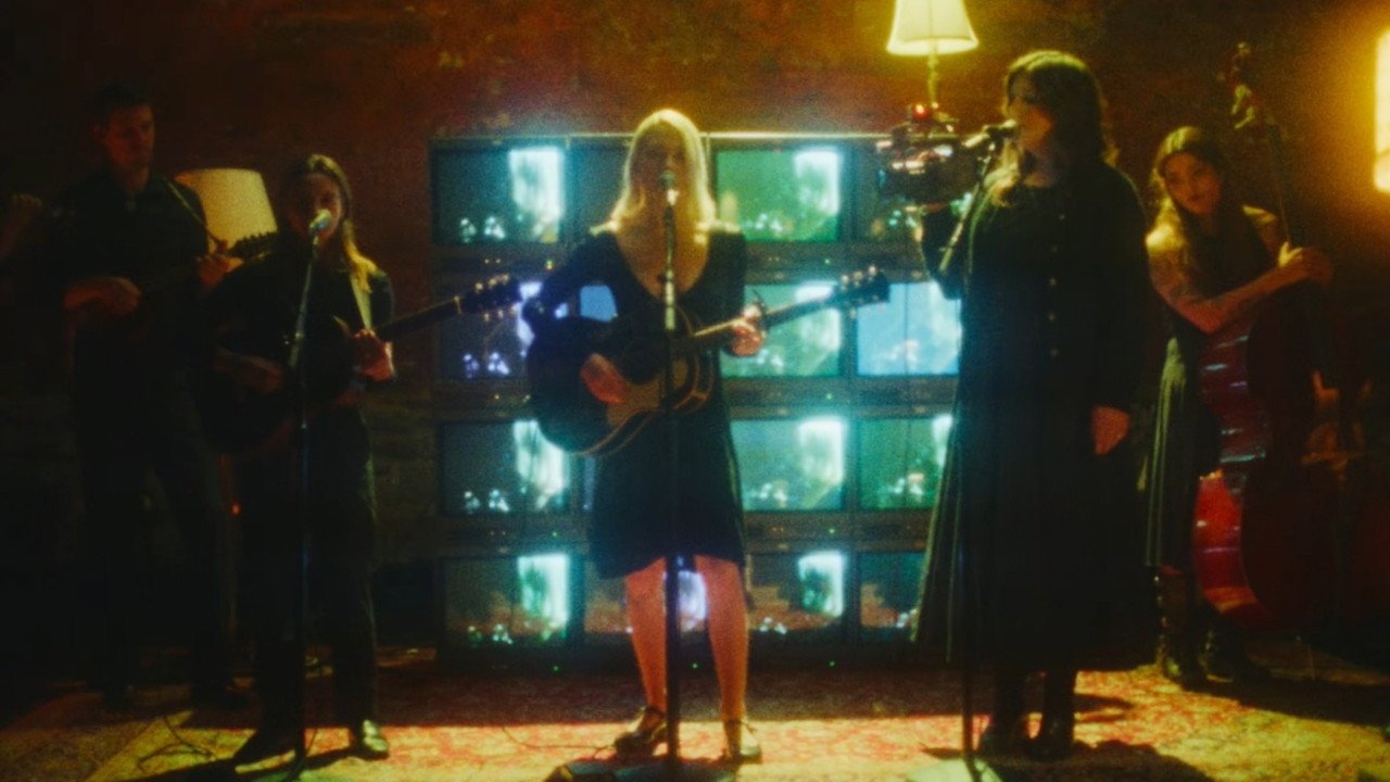 Phoebe Bridgers | Sound Check at Cherry Lane Theatre (2026) movie scene
